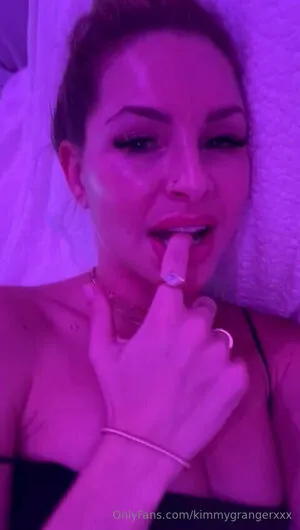 kimmygrangerxxx OnlyFans Leaked Free Thumbnail Picture - #8gH1n16YGs