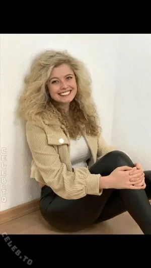 Kimsieeee OnlyFans Leaked Free Thumbnail Picture - #VQNKJmAoBM