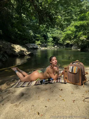 Kimtylor OnlyFans Leaked Free Thumbnail Picture - #3j4hWoAsJw