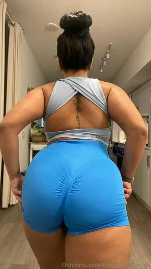 Kimy Does Things OnlyFans Leaked Free Thumbnail Picture - #4CzdpyQf3H