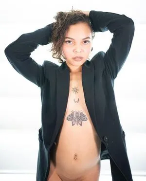 Kinglynese OnlyFans Leaked Free Thumbnail Picture - #Fyr19ysHpN