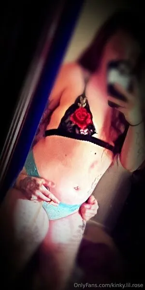 Kinky Lil Rose OnlyFans Leaked Free Thumbnail Picture - #hx0617Wygs