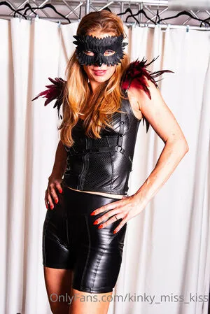 Kinky Miss Kiss OnlyFans Leaked Free Thumbnail Picture - #3f6xjCOGon