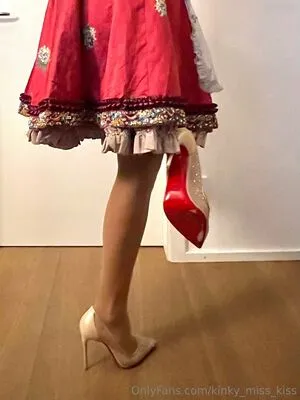 Kinky Miss Kiss OnlyFans Leaked Free Thumbnail Picture - #IKq3zwdaH9