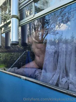 Kinkykiwichick OnlyFans Leaked Free Thumbnail Picture - #QFlL2yeJx0