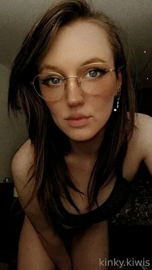 Kinkykiwisx OnlyFans Leaked Free Thumbnail Picture - #9DUxTTYWFx