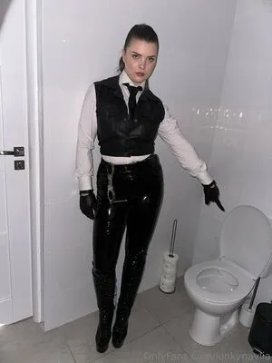 Kinkynavlia OnlyFans Leaked Free Thumbnail Picture - #3wunBbHGOU
