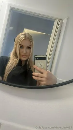 Kinkypinky93 OnlyFans Leaked Free Thumbnail Picture - #plH73sW4MN