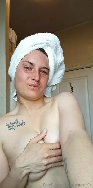 Kinkyqueen94 OnlyFans Leaked Free Thumbnail Picture - #h8ztWduraM