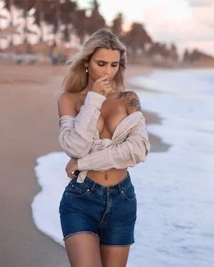 Kinkysophiee OnlyFans Leaked Free Thumbnail Picture - #lrIuaTmb80