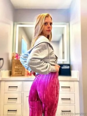 Kinkyy Kenziee OnlyFans Leaked Free Thumbnail Picture - #p44bKdiPL7
