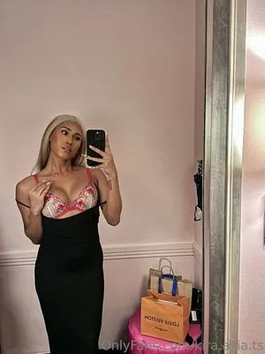 Kira Asia Ts OnlyFans Leaked Free Thumbnail Picture - #Y1zsNYAz3d