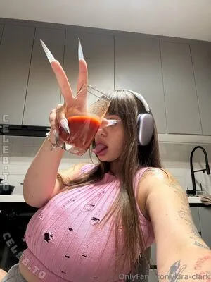 Kira Clark OnlyFans Leaked Free Thumbnail Picture - #ArbPIbs4Vw