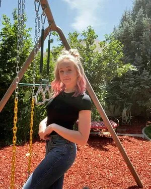 Kira Graceeee OnlyFans Leaked Free Thumbnail Picture - #3V0c82YvYN
