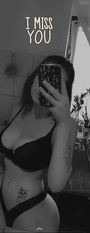 Kira Julie OnlyFans Leaked Free Thumbnail Picture - #4hzBwHYCl2