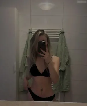 Kira Karambole OnlyFans Leaked Free Thumbnail Picture - #ZznSiBh00j