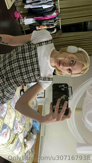 Kira Kitsune OnlyFans Leaked Free Thumbnail Picture - #JaYbcBd5NH