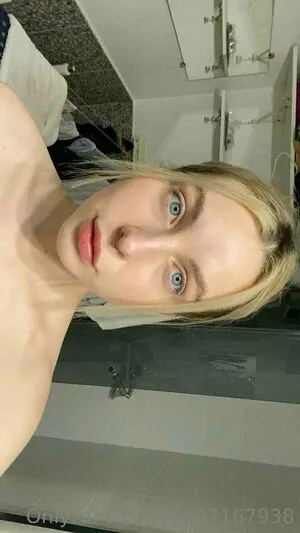 Kira Kitsune OnlyFans Leaked Free Thumbnail Picture - #OvhAtB0sVi