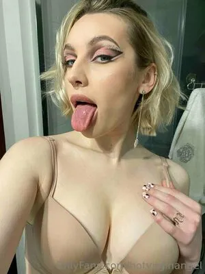 Kira Kitsune OnlyFans Leaked Free Thumbnail Picture - #hSlIiBilnj
