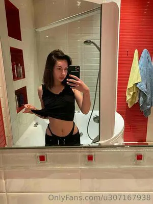 Kira Kitsune OnlyFans Leaked Free Thumbnail Picture - #of1DdHjtYh