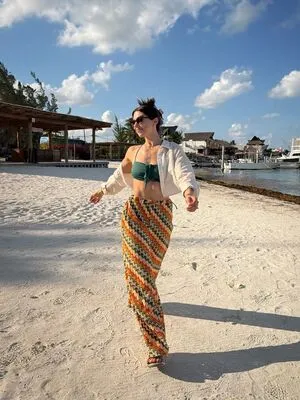 Kira Kosarin OnlyFans Leaked Free Thumbnail Picture - #2nvTLrSnXN