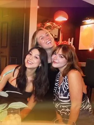 Kira Kosarin OnlyFans Leaked Free Thumbnail Picture - #37Gc3omN09