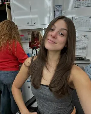 Kira Kosarin OnlyFans Leaked Free Thumbnail Picture - #58LnY8wnl3