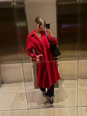 Kira Kosarin OnlyFans Leaked Free Thumbnail Picture - #5ZxhxG65yG