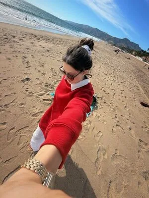 Kira Kosarin OnlyFans Leaked Free Thumbnail Picture - #7BYj7SWPwK