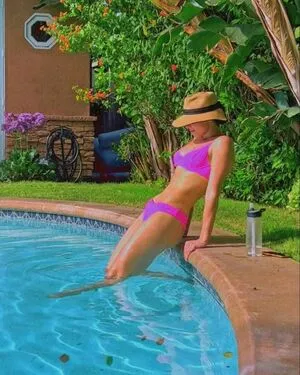 Kira Kosarin OnlyFans Leaked Free Thumbnail Picture - #HjFWjNEEXC