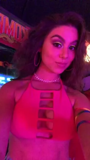 Kira Kosarin OnlyFans Leaked Free Thumbnail Picture - #Juu96Oartp