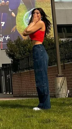 Kira Kosarin OnlyFans Leaked Free Thumbnail Picture - #L3ce7QBxfx