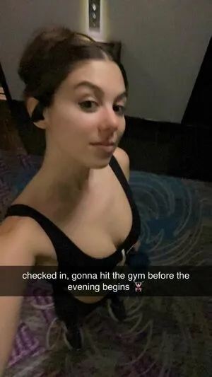 Kira Kosarin OnlyFans Leaked Free Thumbnail Picture - #L3ubZqzkPs