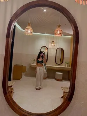 Kira Kosarin OnlyFans Leaked Free Thumbnail Picture - #PmtYEHzUAS