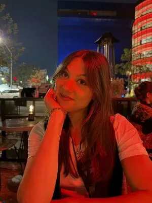 Kira Kosarin OnlyFans Leaked Free Thumbnail Picture - #Y7z22F19cB