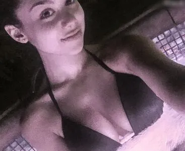 Kira Kosarin OnlyFans Leaked Free Thumbnail Picture - #ZFbeftxrK8