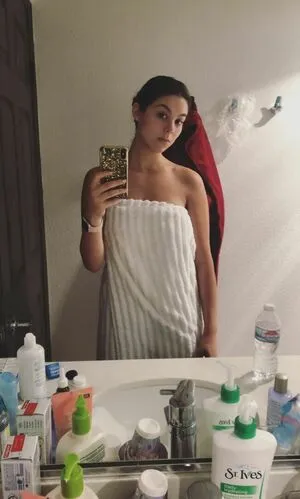 Kira Kosarin OnlyFans Leaked Free Thumbnail Picture - #iP1GnAu4BT