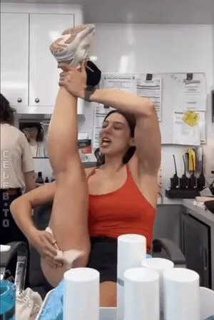 Kira Kosarin OnlyFans Leaked Free Thumbnail Picture - #jLnnu04q0v