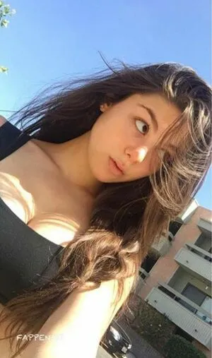 Kira Kosarin OnlyFans Leaked Free Thumbnail Picture - #jxGmn101o5