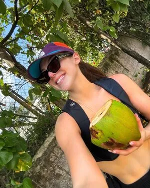 Kira Kosarin OnlyFans Leaked Free Thumbnail Picture - #kgWE2StfHW