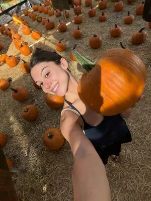 Kira Kosarin OnlyFans Leaked Free Thumbnail Picture - #l6pgoC7upj