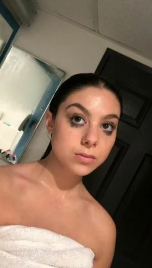Kira Kosarin OnlyFans Leaked Free Thumbnail Picture - #nN2ucvA55g