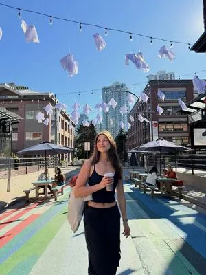 Kira Kosarin OnlyFans Leaked Free Thumbnail Picture - #oooU80It3i