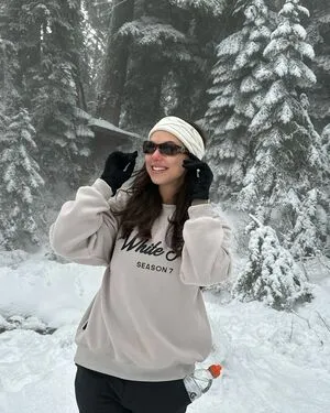 Kira Kosarin OnlyFans Leaked Free Thumbnail Picture - #tCkVHXac72