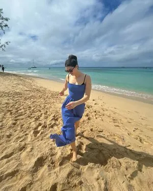 Kira Kosarin OnlyFans Leaked Free Thumbnail Picture - #vioaOzFit9