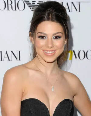 Kira Kosarin OnlyFans Leaked Free Thumbnail Picture - #xMOi4E0fum