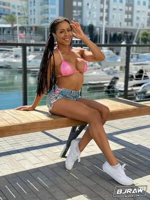 Kira Noir OnlyFans Leaked Free Thumbnail Picture - #XKRg02Ekd4