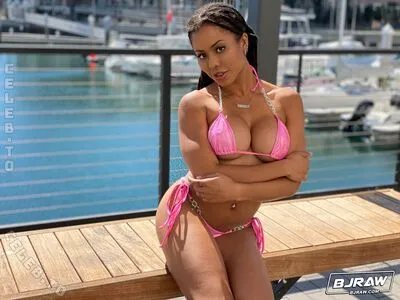 Kira Noir OnlyFans Leaked Free Thumbnail Picture - #ZWskOZXXIk