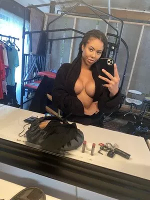 Kira Noir OnlyFans Leaked Free Thumbnail Picture - #qv3khnsvNu