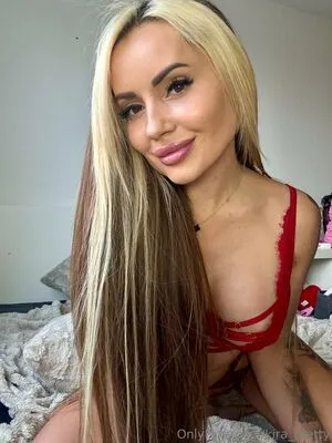 Kira Pretty OnlyFans Leaked Free Thumbnail Picture - #M8g6szEOsu